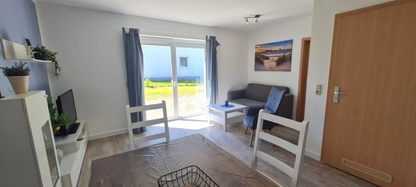 Wohnzimmer EG mit direktem Ausgang zur Terrasse