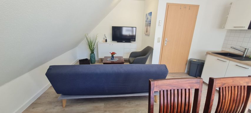 Wohnzimmer mit gemütlicher Fernsehecke